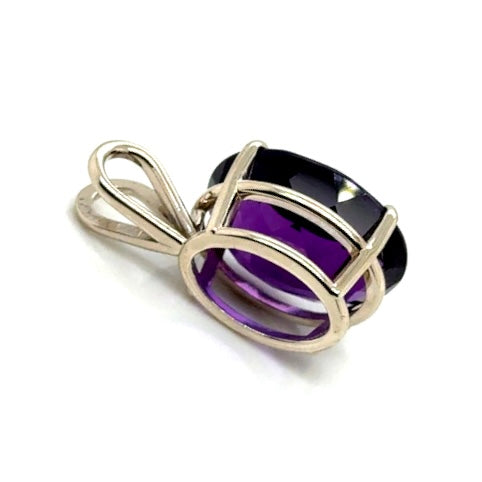 14k White Gold Purple Amethyst Pendant