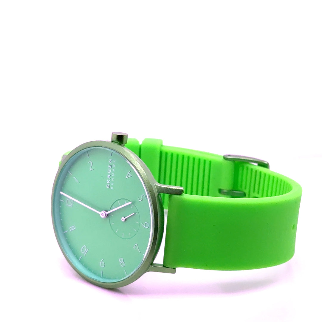 Skagen Denmark Stainless Steel Caseback Green Watch