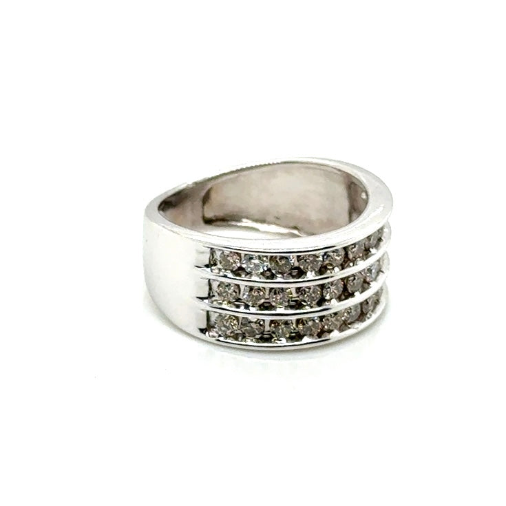 14k White Gold 1.2 CT TW Diamonds Ring