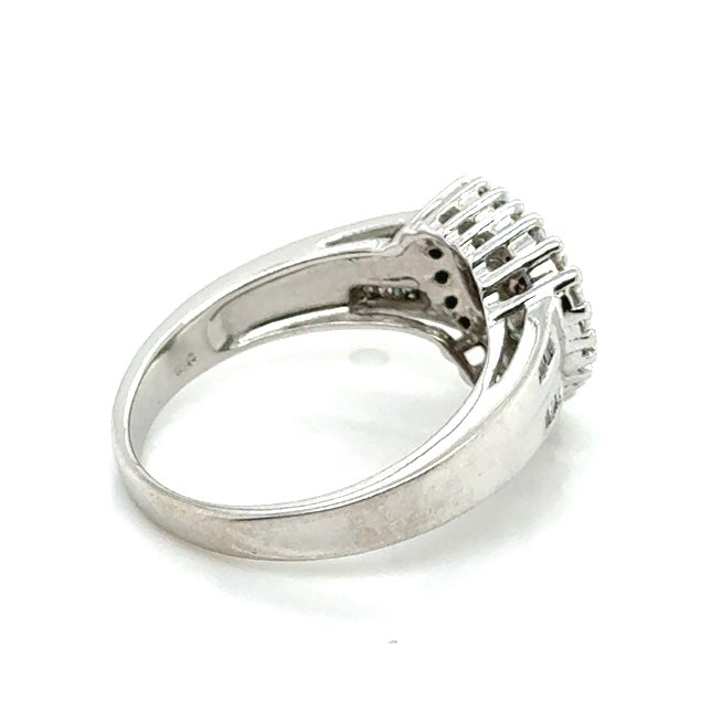 10k White Gold 1 CT TW Diamonds Ring