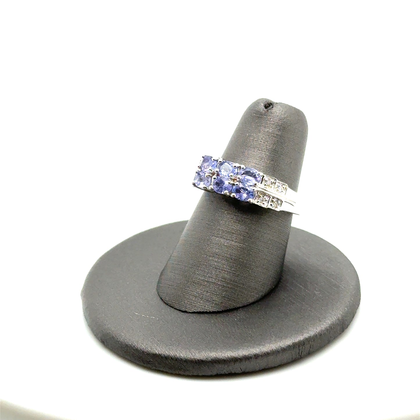 10k White Gold Tanzanite and Diamonds Ring
