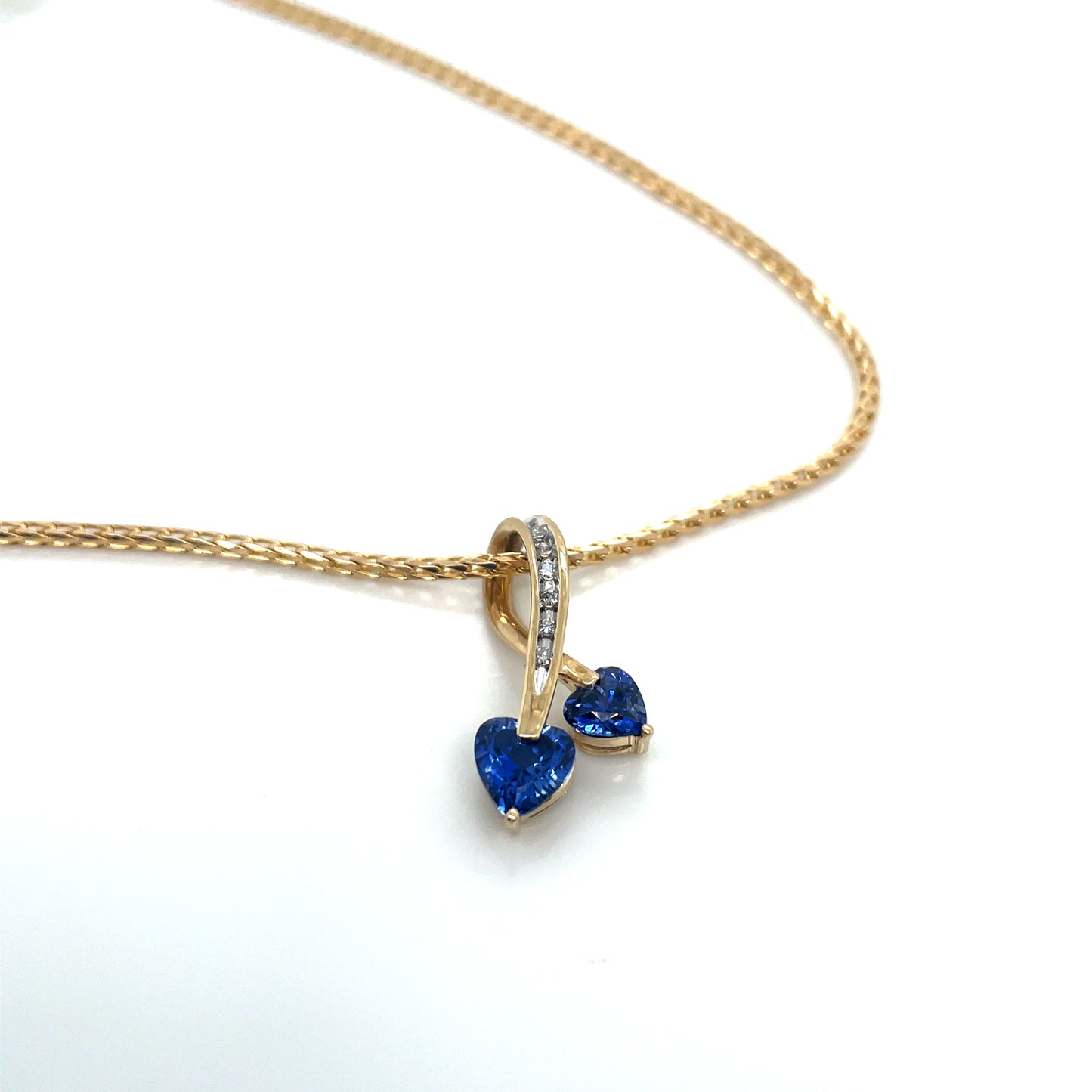 10k Yellow Gold Sapphire Diamonds Pendant