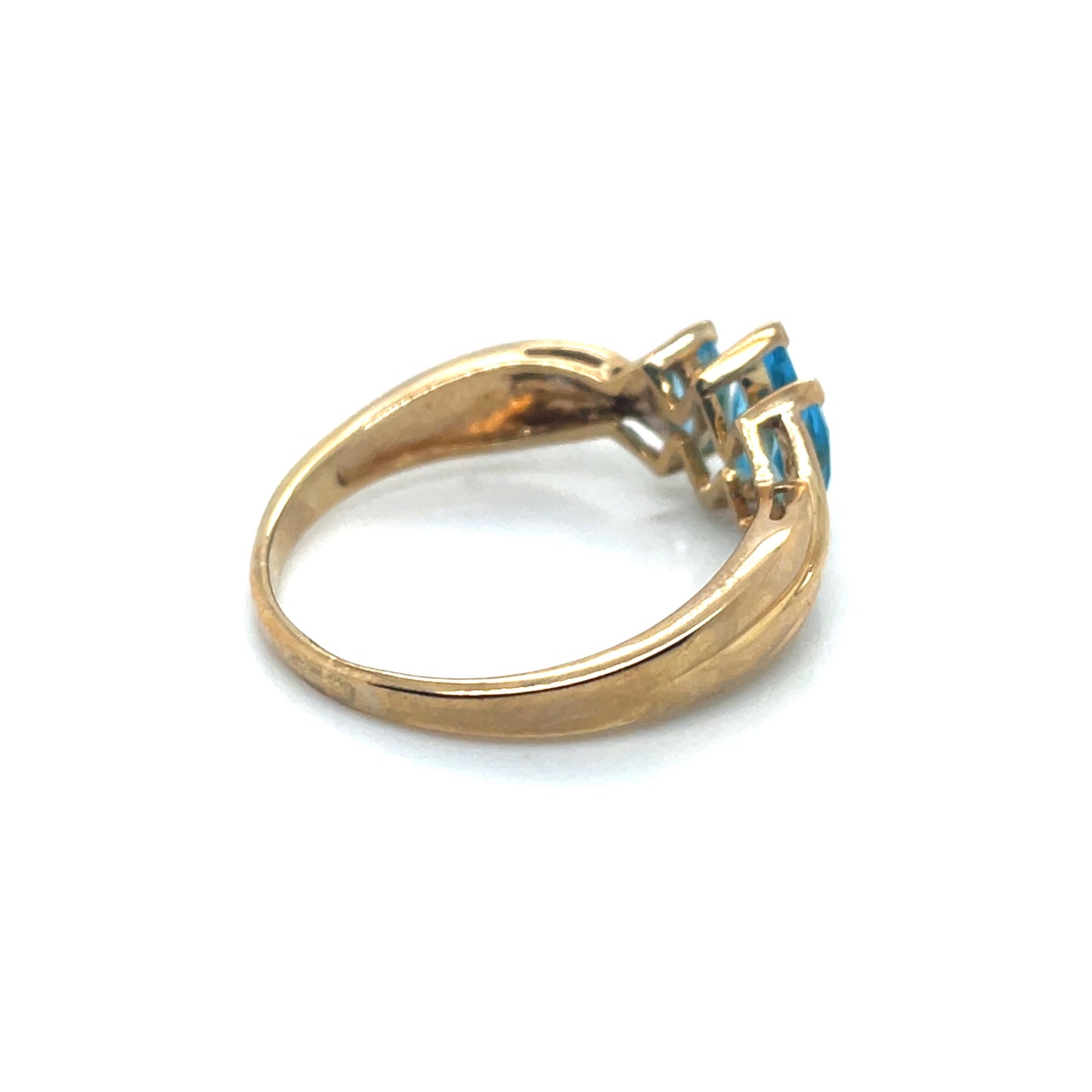 10k Yellow Gold Topaz and Diamonds Ring