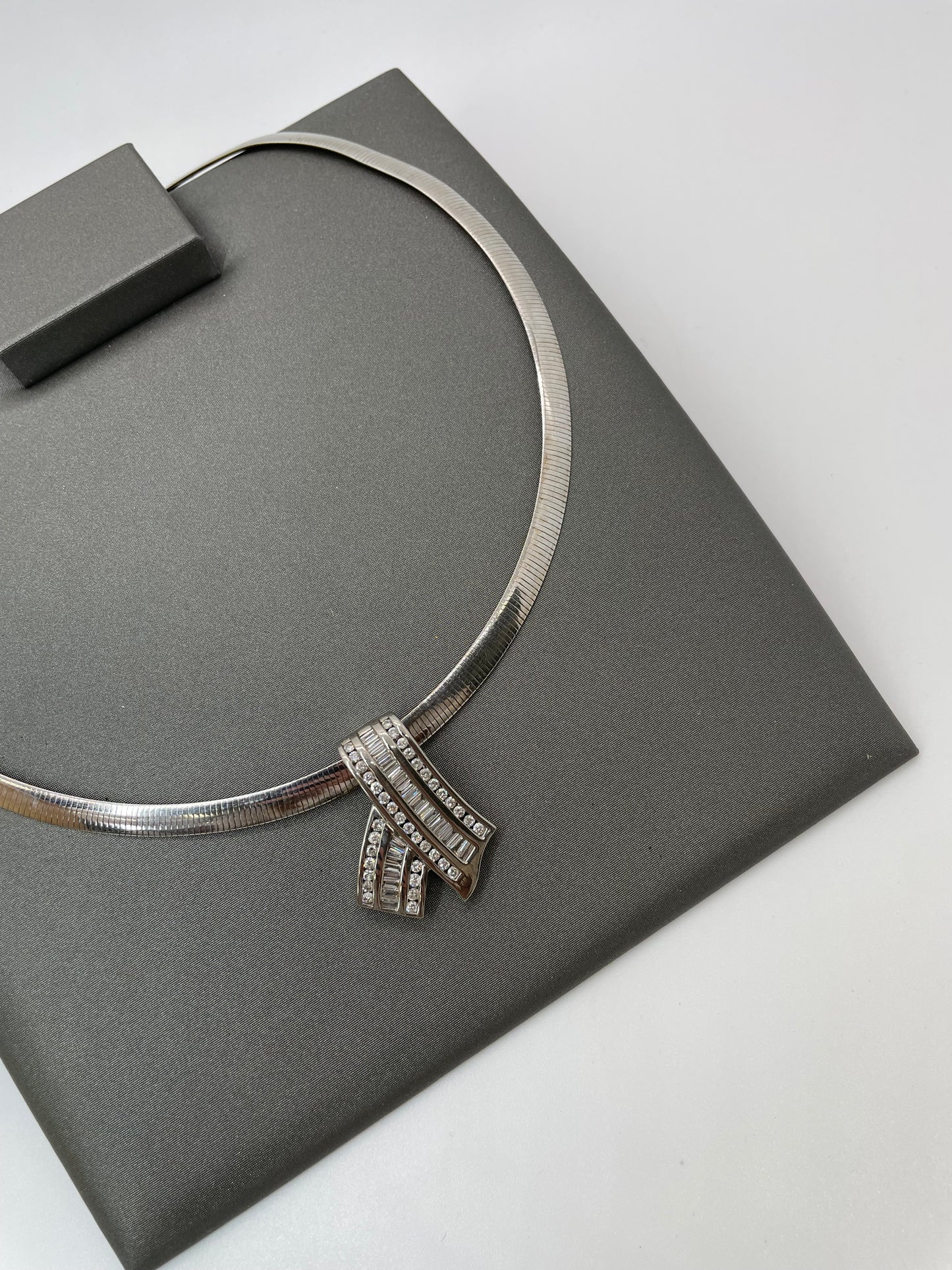 New 14k White Gold 2 CT TW Diamond Pendant