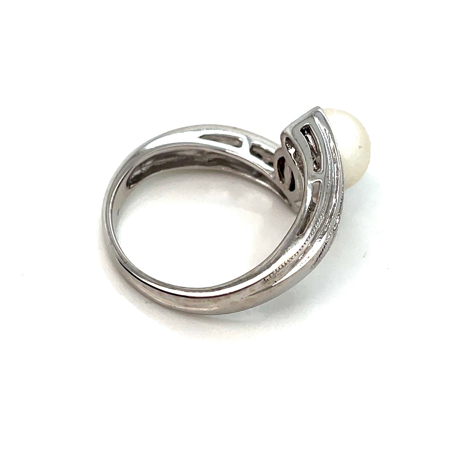 10k White Gold Diamond Pearl 0.25 CT TW Ring