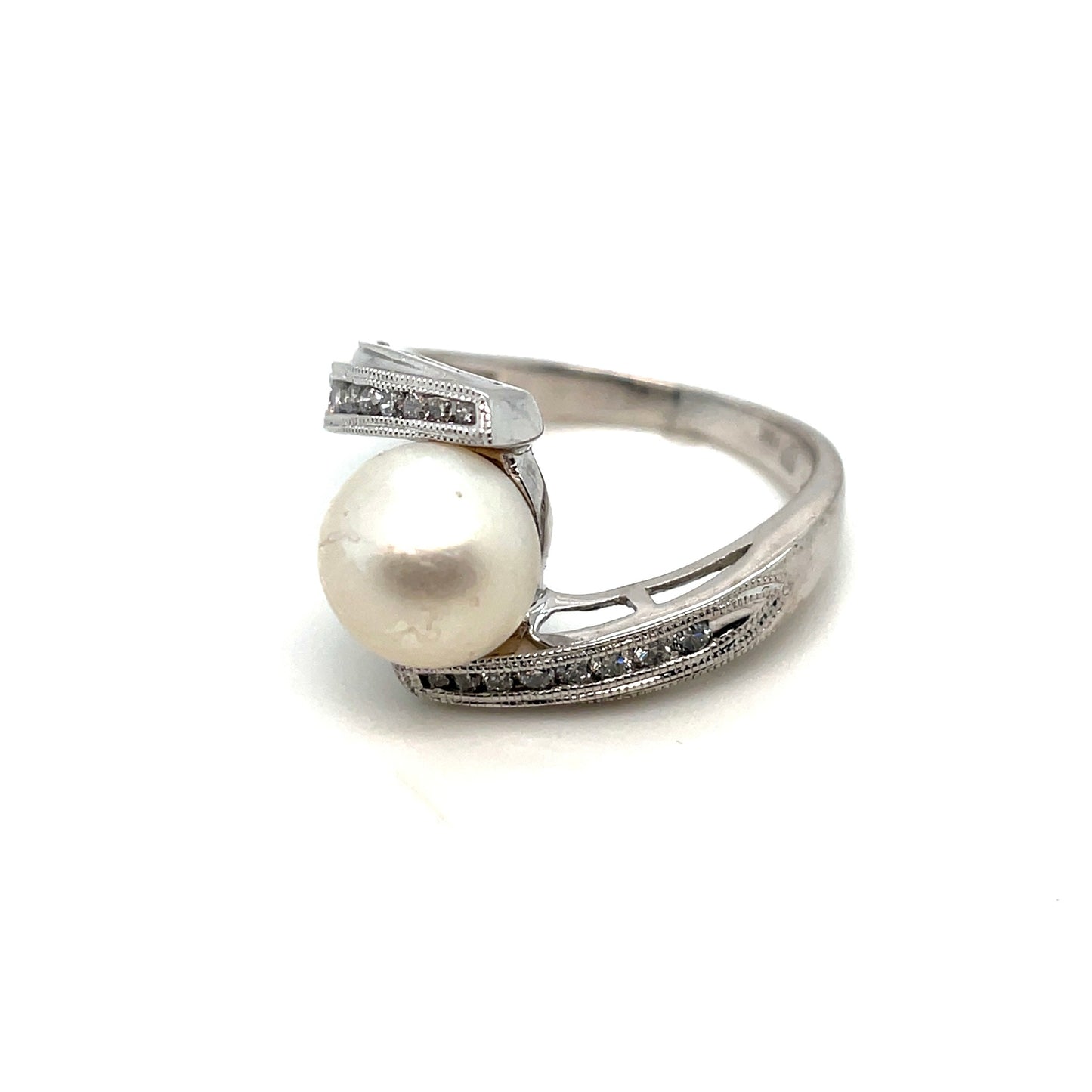 10k White Gold Diamond Pearl 0.25 CT TW Ring