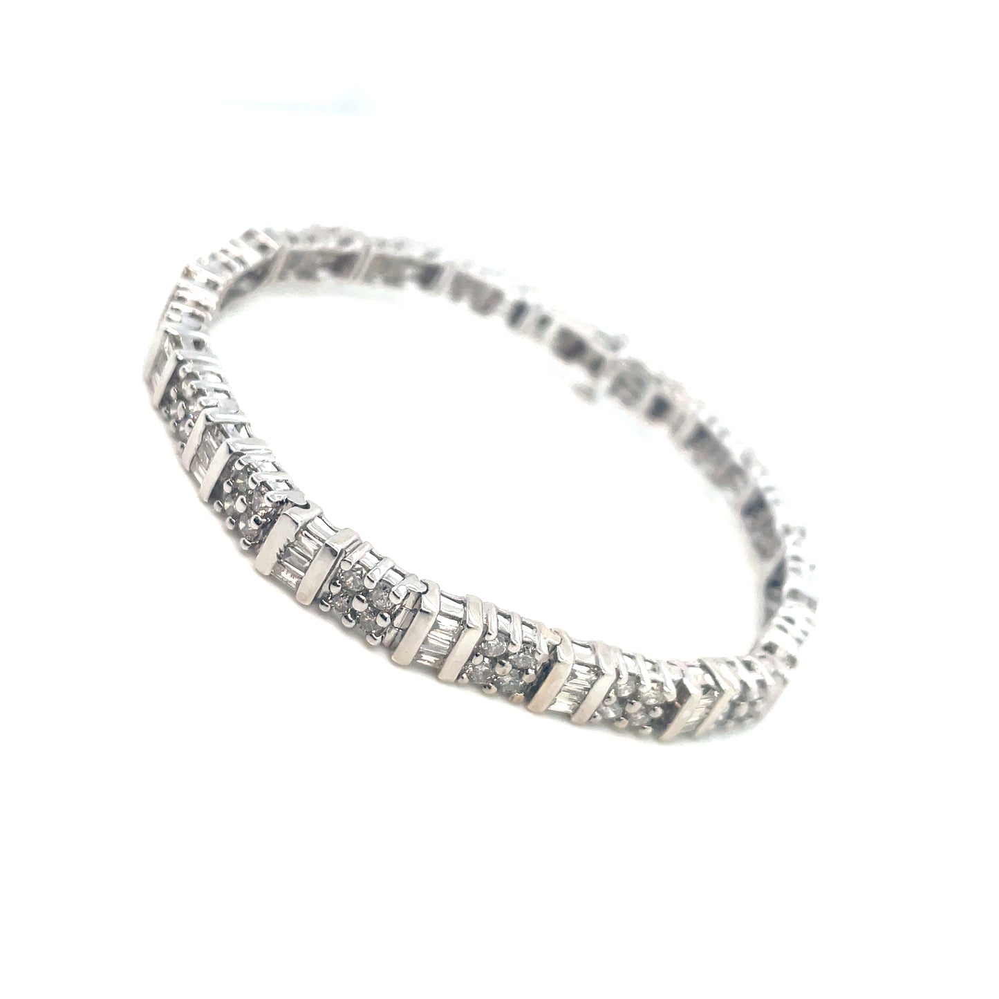 14k White Gold 4.42 CT TW Diamonds Bracelet