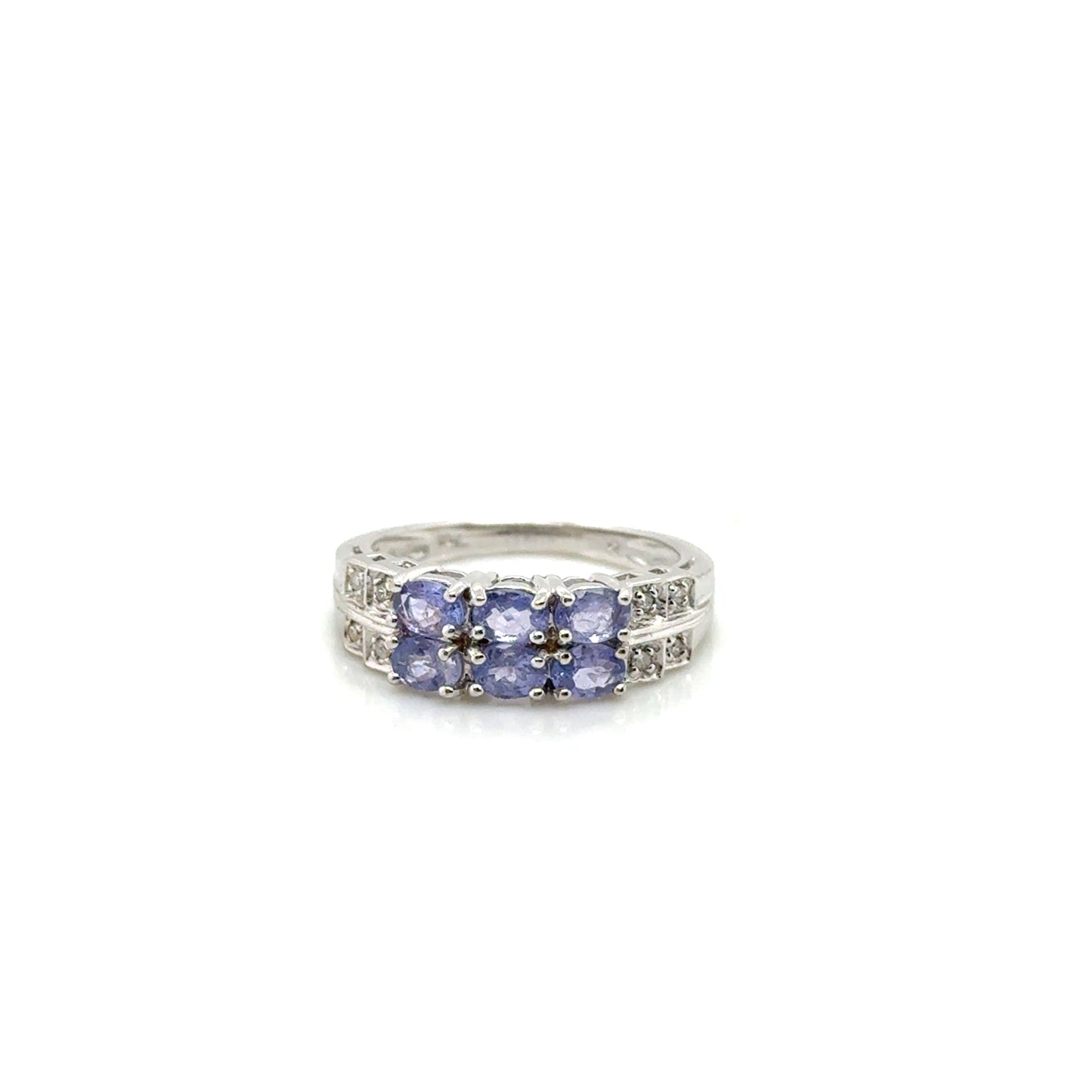 10k White Gold Tanzanite and Diamonds Ring
