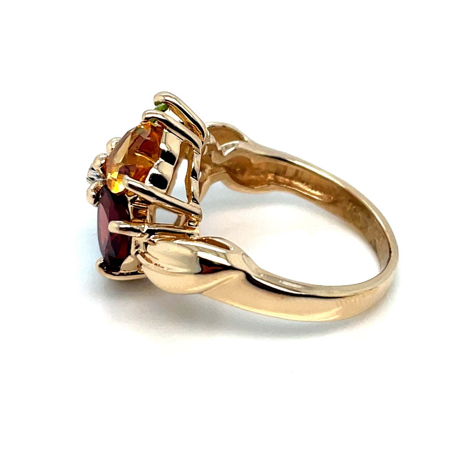 10k Yellow Gold Heart Stone Ring