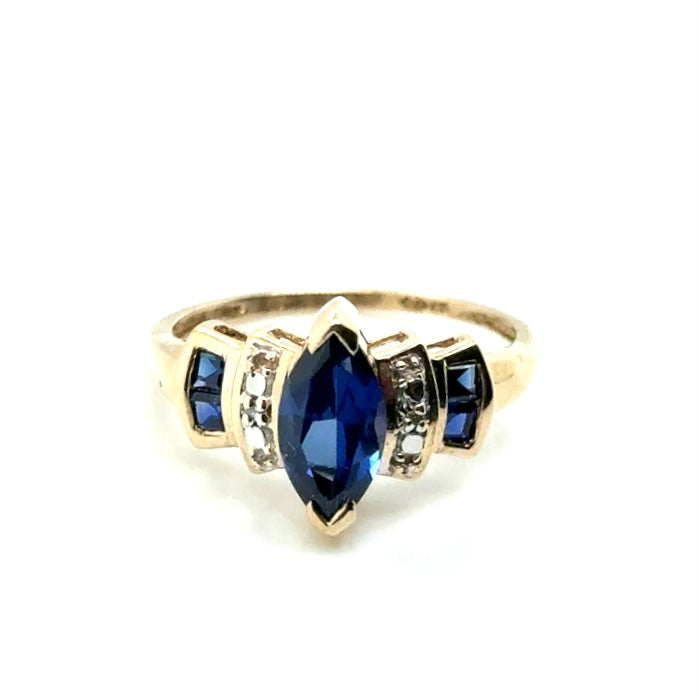 10k Yellow Gold Diamond Cut Design Sapphire Ring