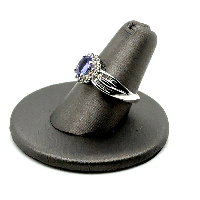 14k White Gold Tanzanite and Diamonds Ring