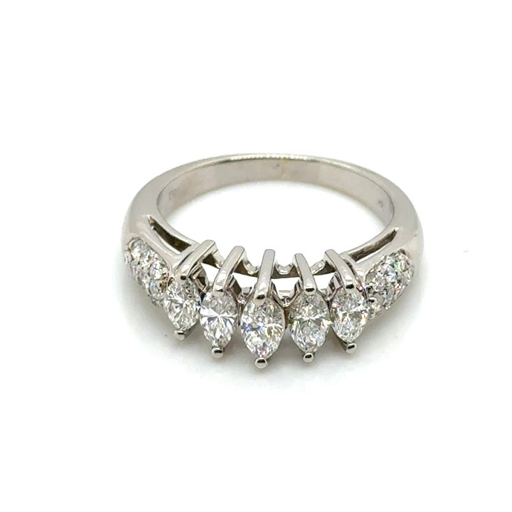 14k White Gold 1.75 CT TW Diamonds Ring