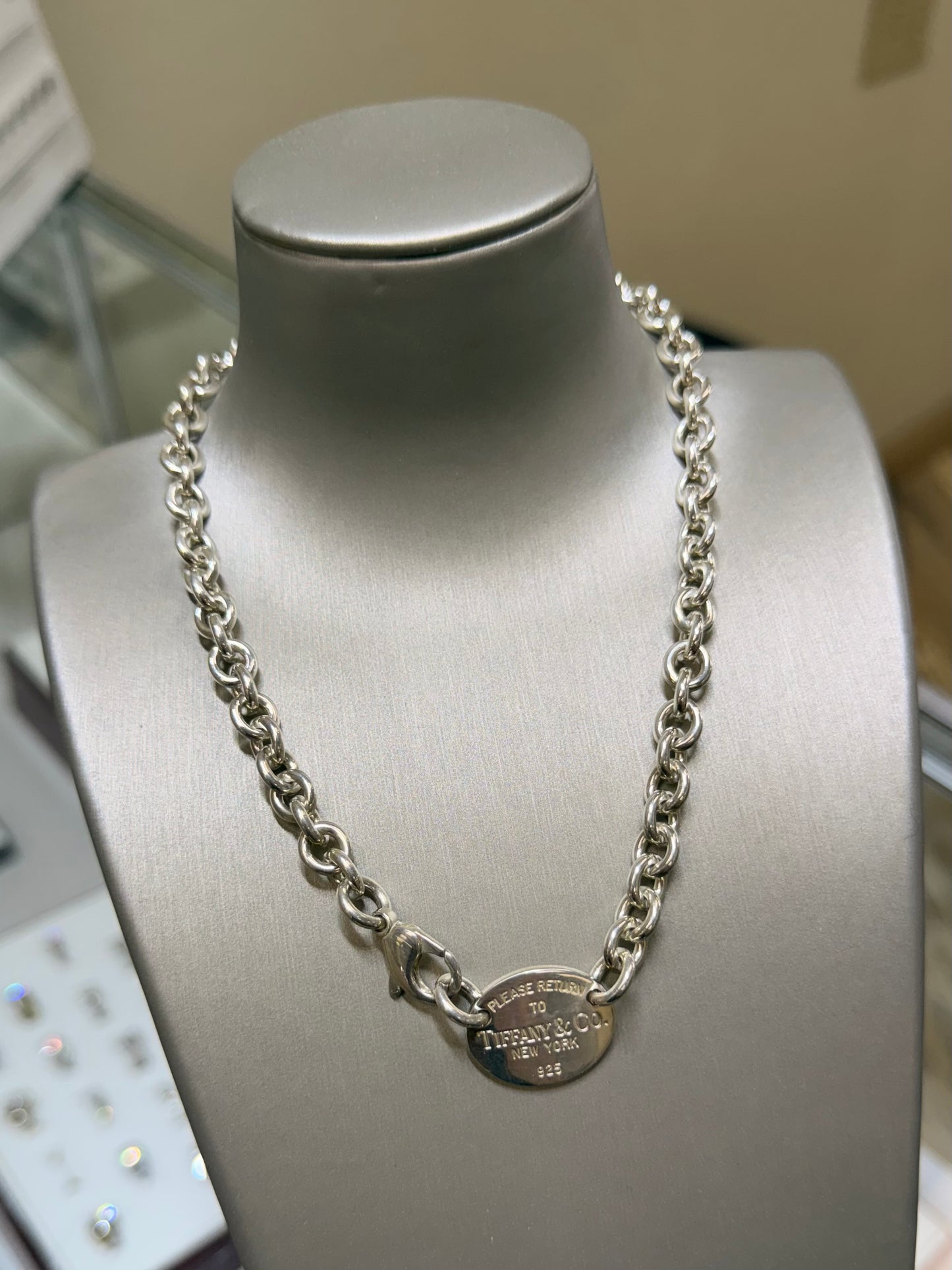 Authentic Tiffany & Co. Sterling Silver “Please Return To” Oval Choker Necklace