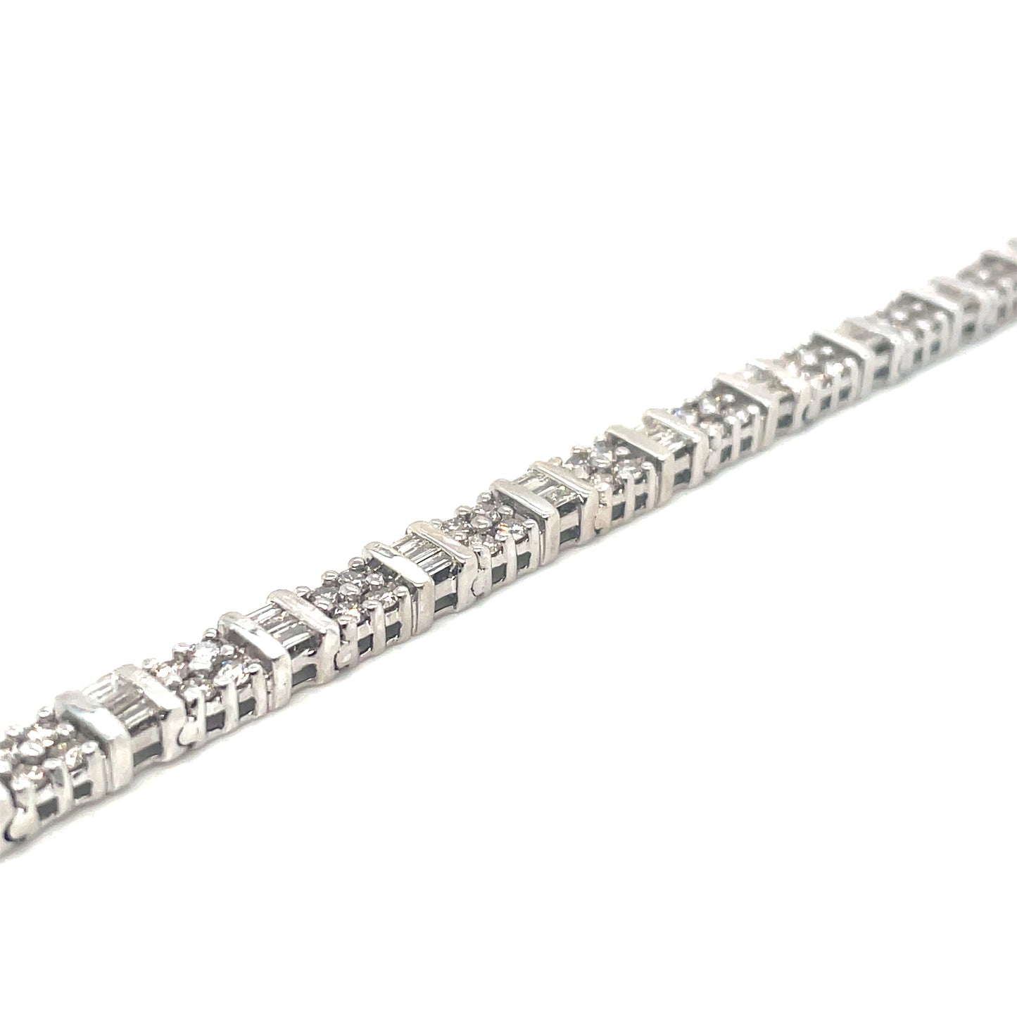 14k White Gold 4.42 CT TW Diamonds Bracelet
