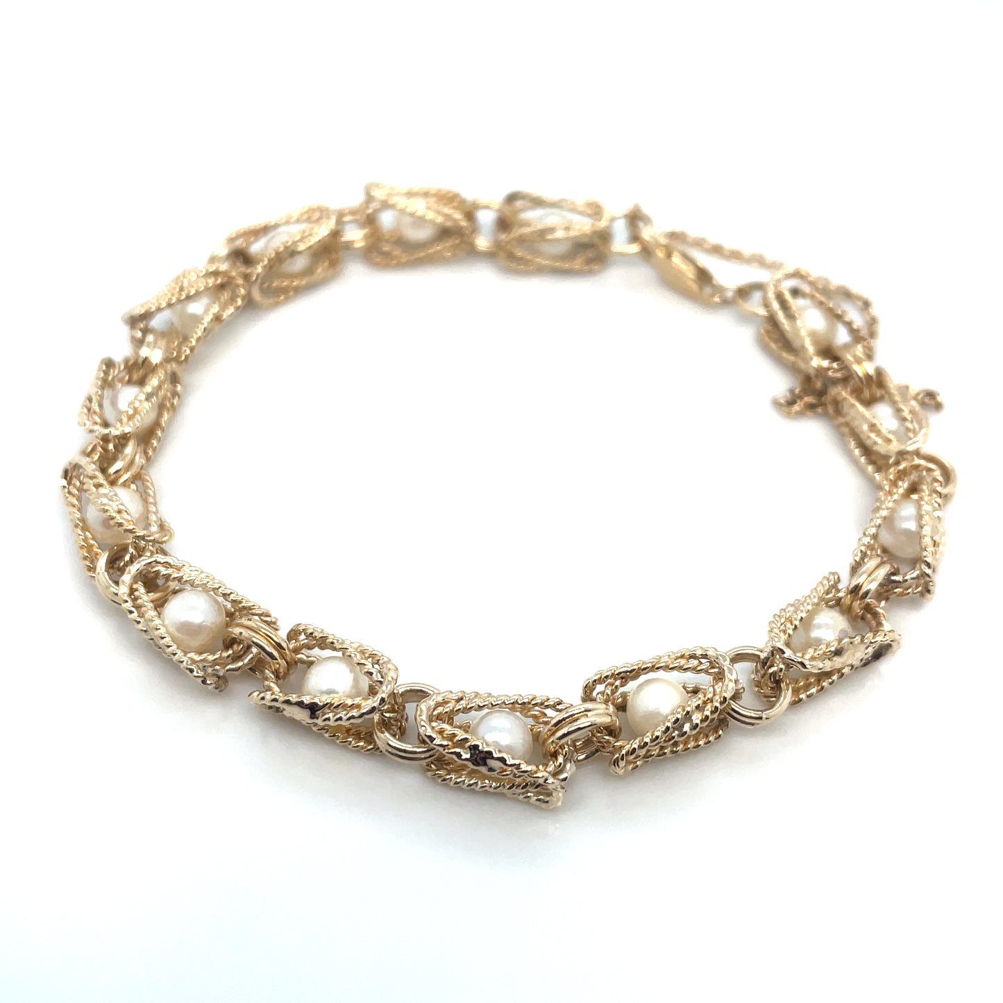 14k Yellow Gold Pearls Bracelet