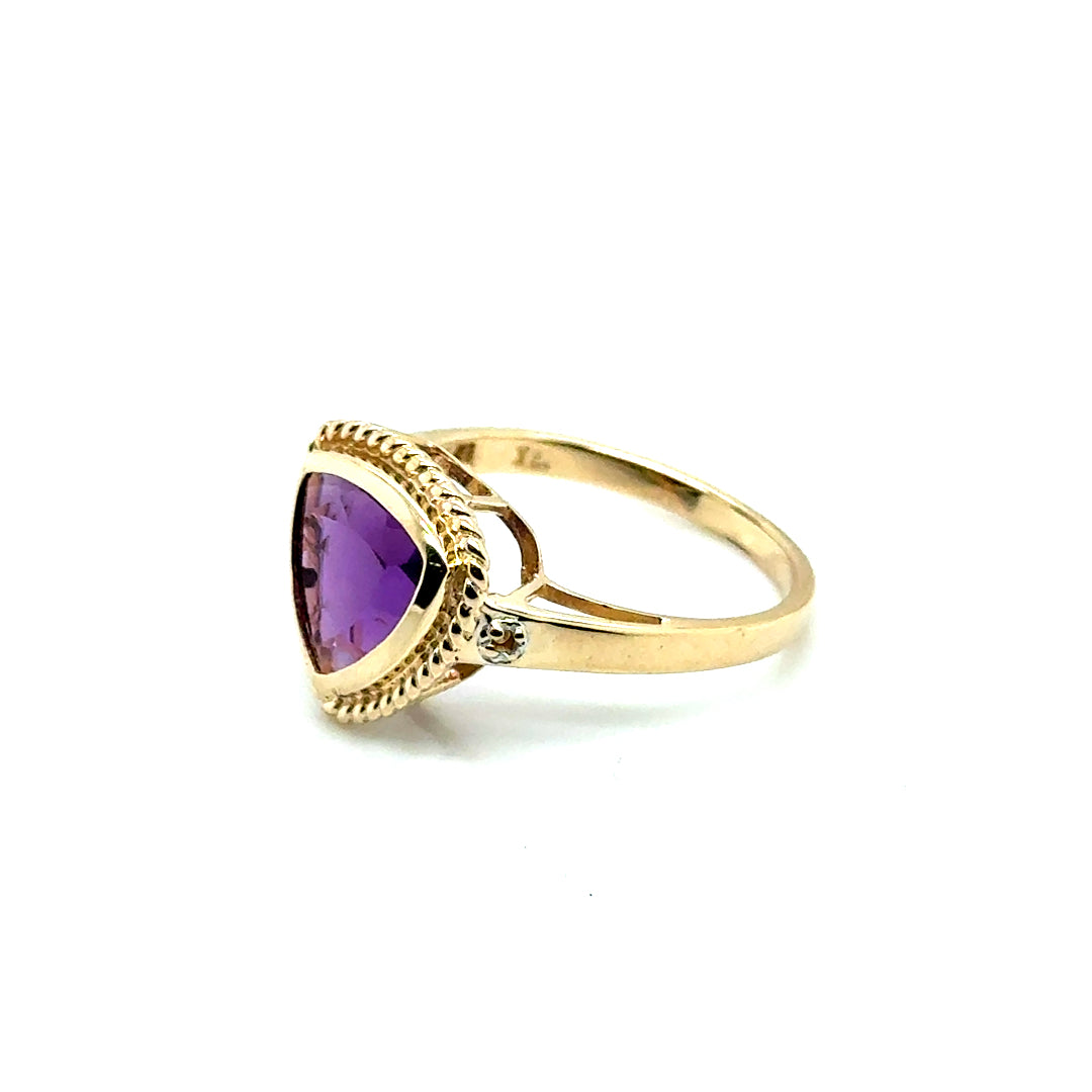 New 10k Yellow Gold Amethyst Ring
