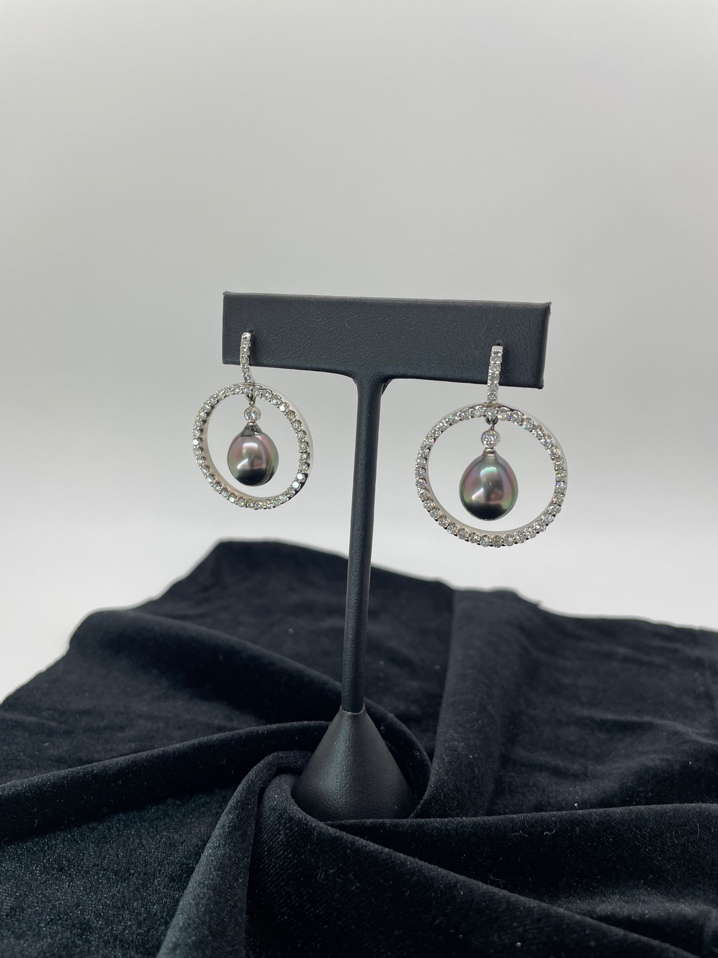 14k White Gold Lady’s Pearl 4.1 CT TW Diamonds Earrings