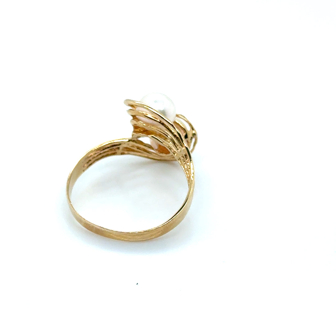 14k Yellow Gold Pearl Ring
