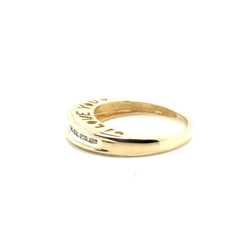 New 10k Yellow Gold Diamond “ I love You” Ring
