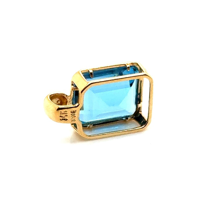 New 14k Yellow Gold Sky Blue Rectangle Topaz Pendant