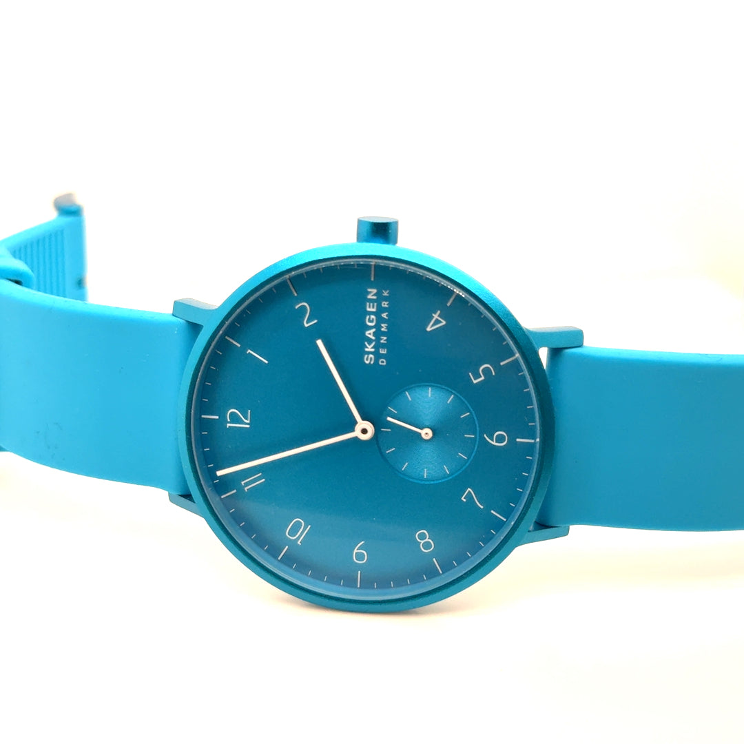 Skagen Denmark Stainless Steel Caseback Blue Watch