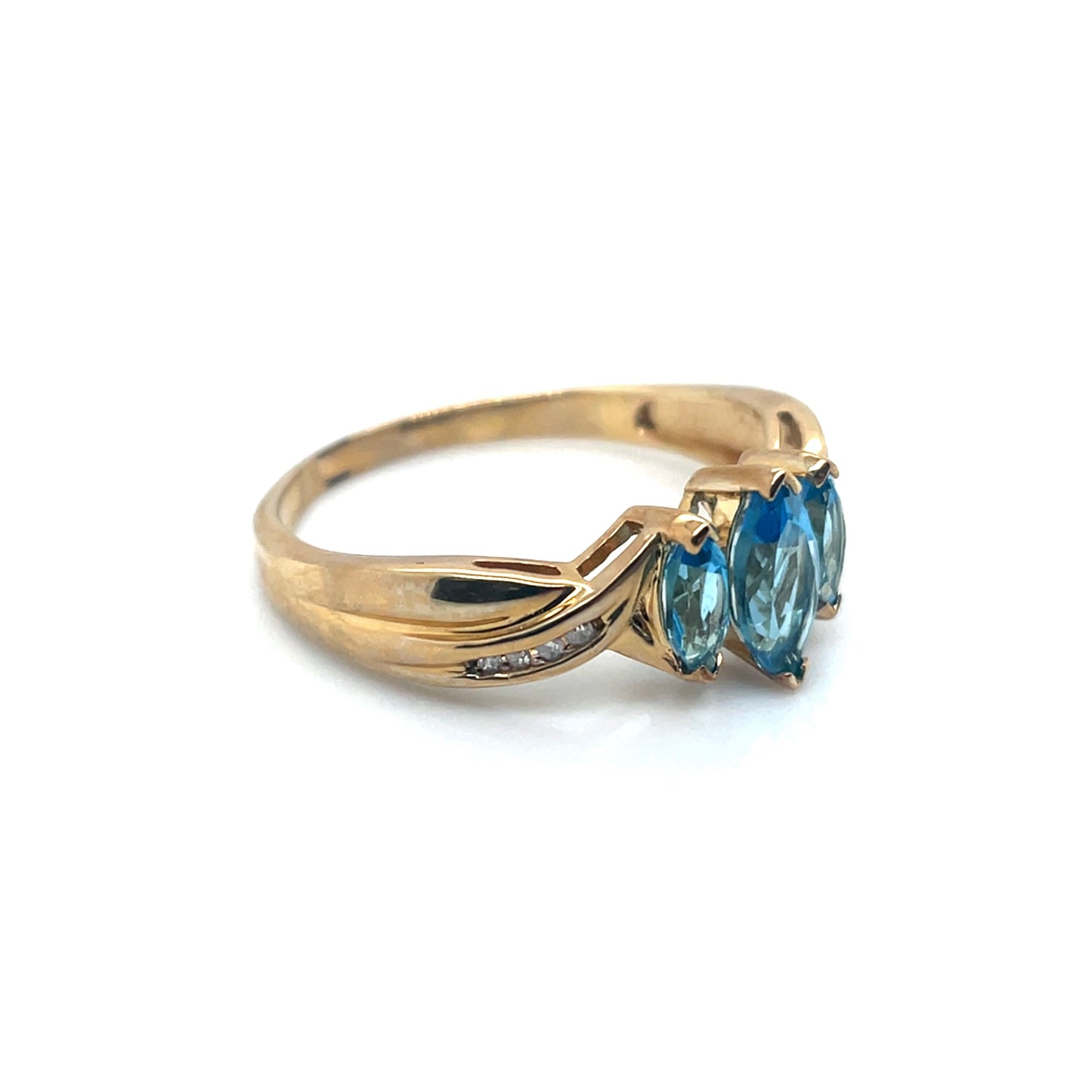10k Yellow Gold Topaz and Diamonds Ring