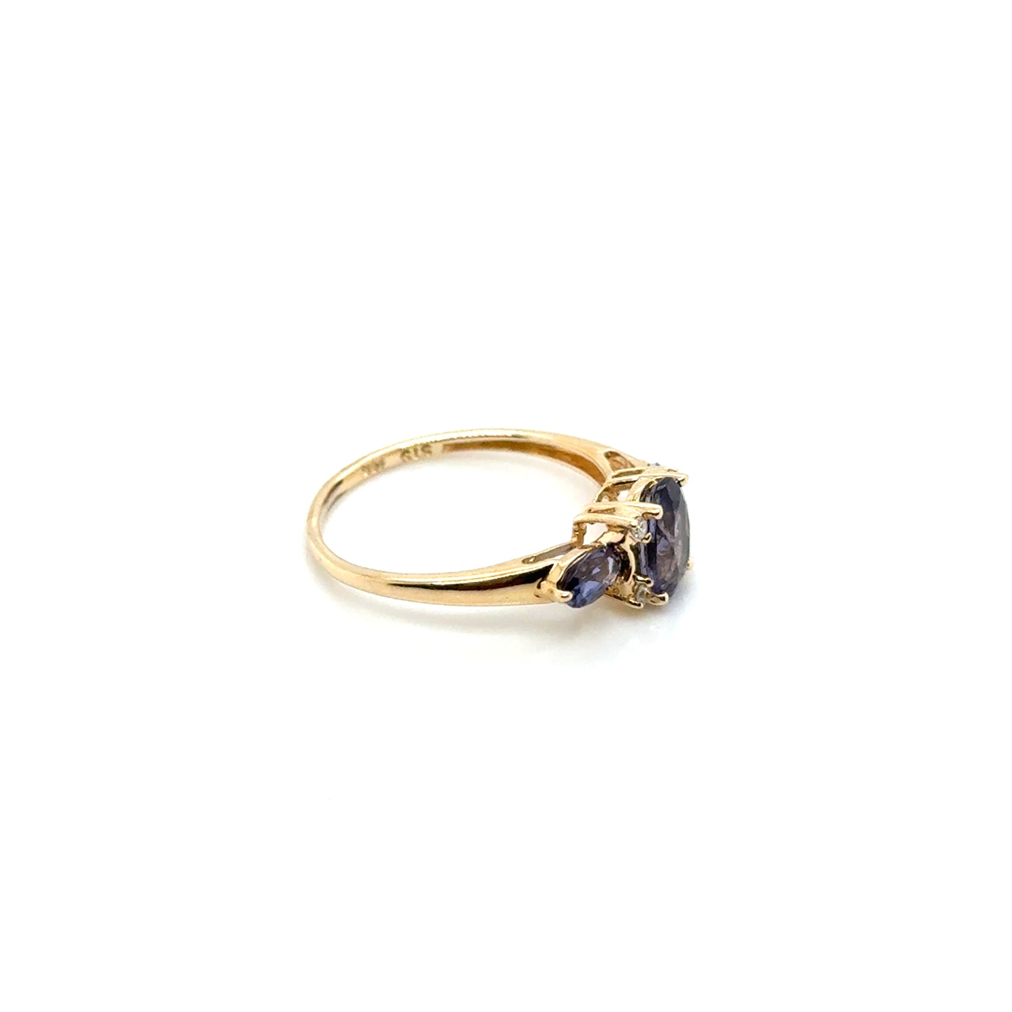 14k Yellow Gold Tanzanite and Diamonds Ring