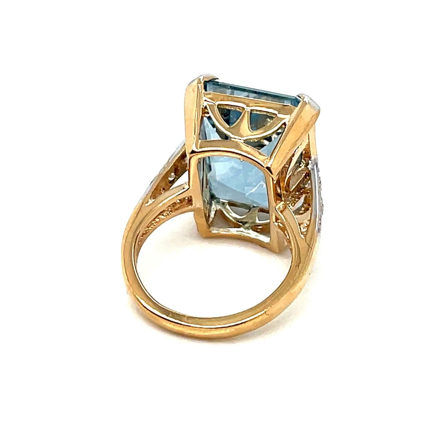 14k Yellow Gold 14 CT Aquamarine Diamond Cocktail Ring