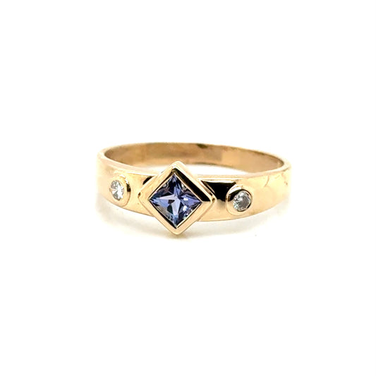 14k Yellow Gold Tanzanite and Diamonds Ring