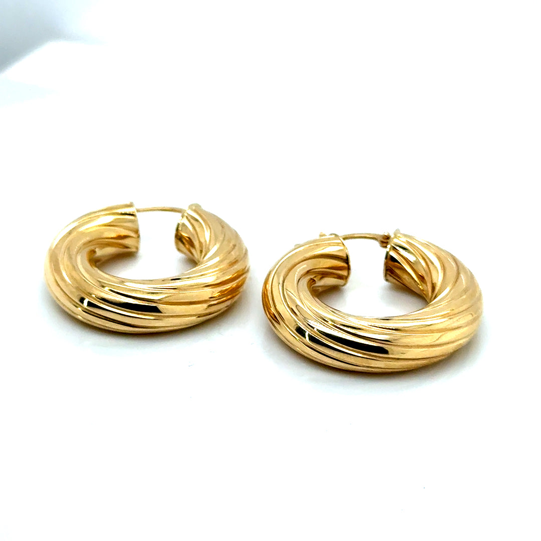 New 18k Yellow Gold Italy Hoops Earrings