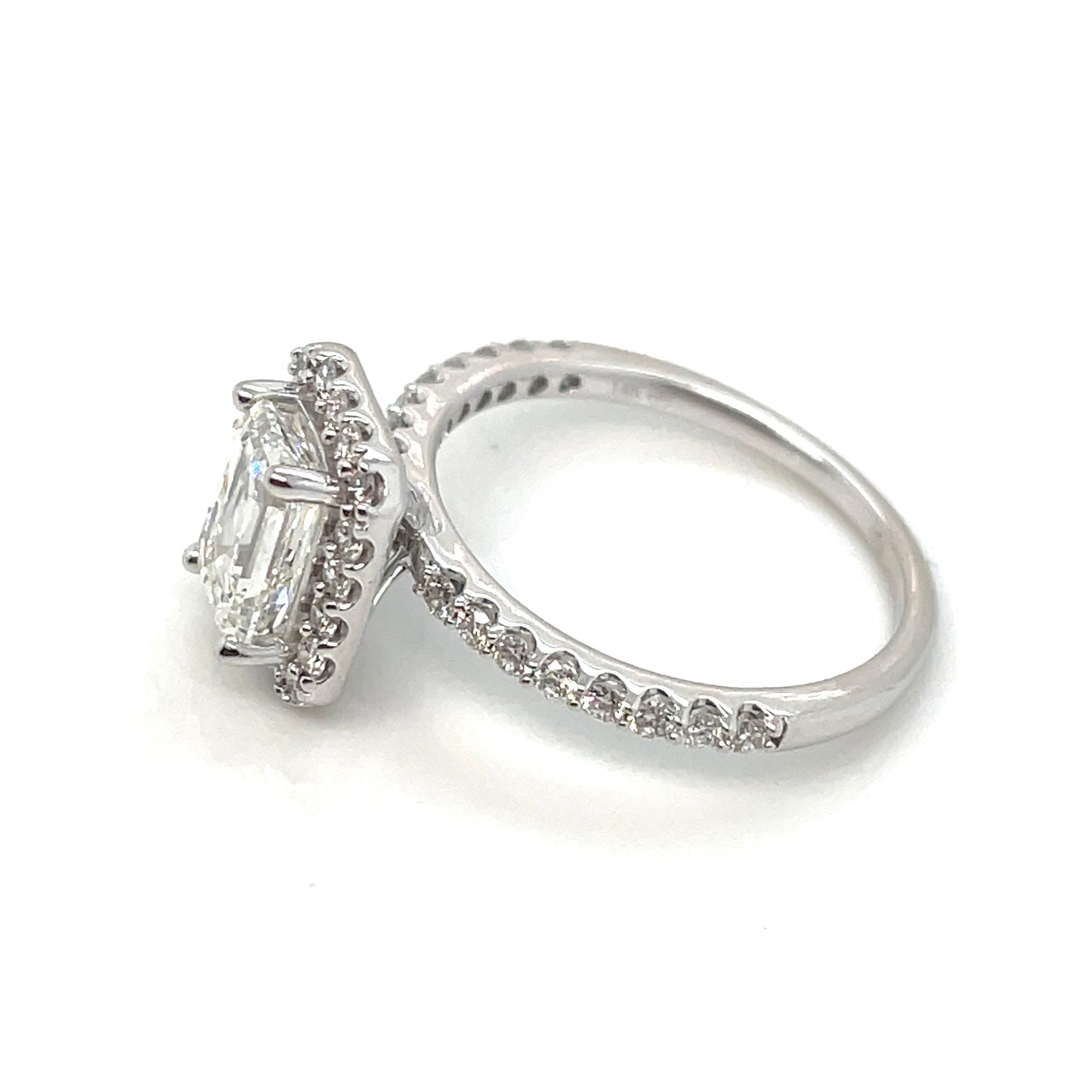 14k White Gold Engagement 1.70 CT TW Diamonds Ring
