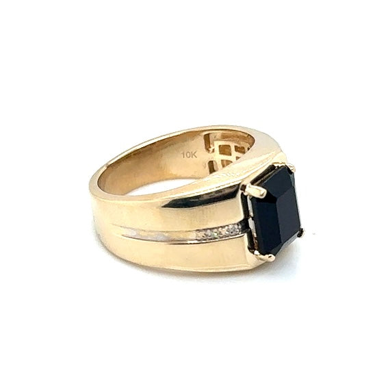 10k Yellow Gold Onyx & Diamonds Men’s Ring