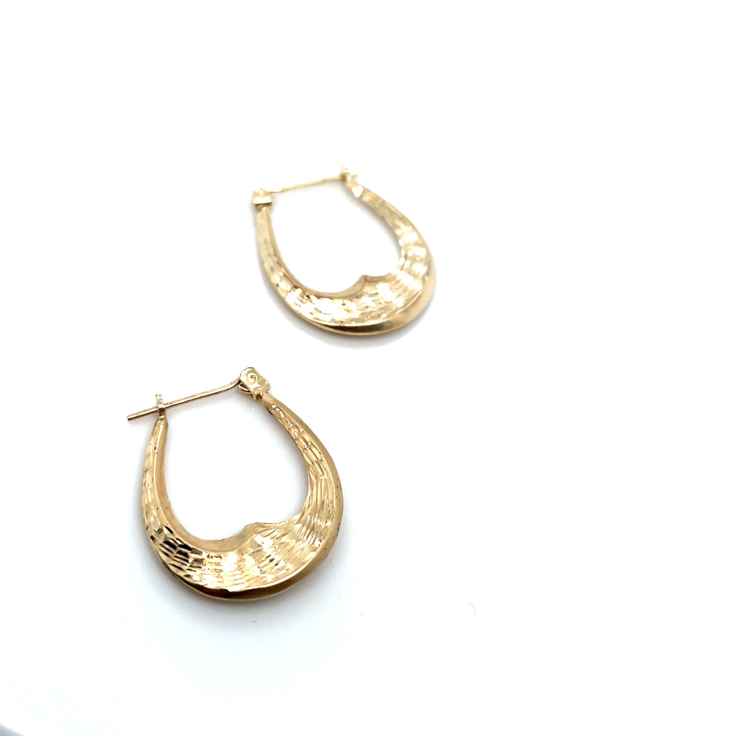 Vintage 14k Yellow Gold Oval Hoop Earrings
