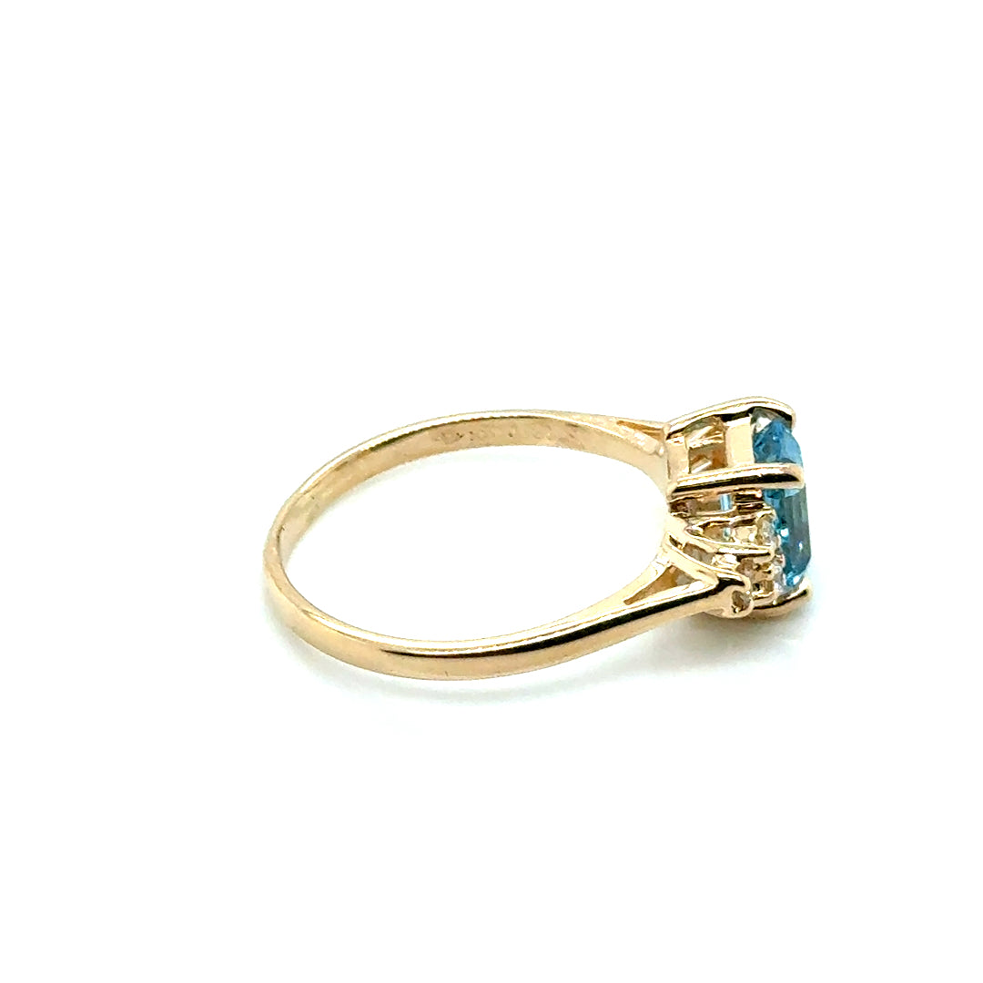 New 14k Yellow Gold Topaz & Diamond Ring