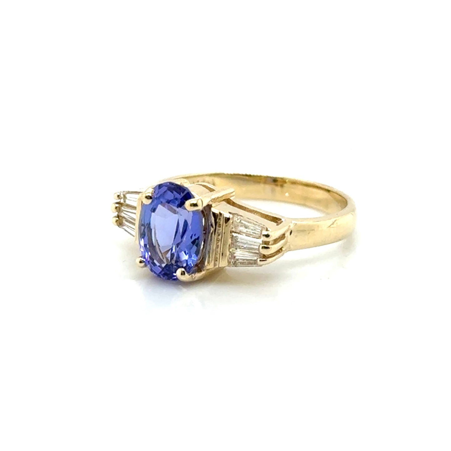 14k Yellow Gold Tanzanite and Diamonds Ring