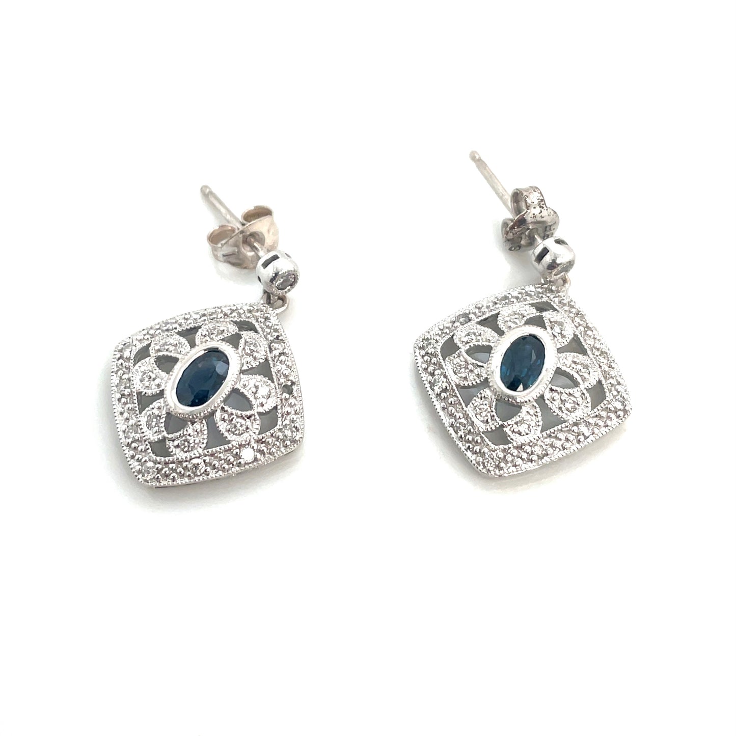18k White Gold Sapphire Diamonds Earrings