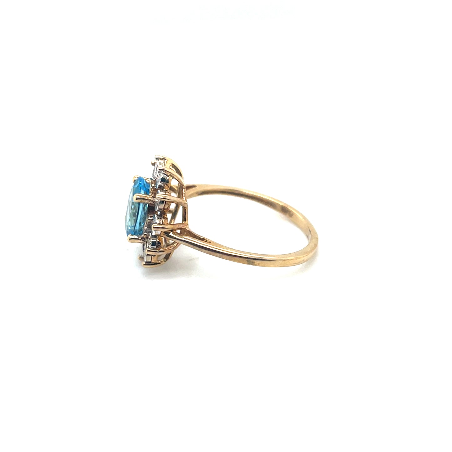 10k Yellow Gold Topaz and Diamonds Ring