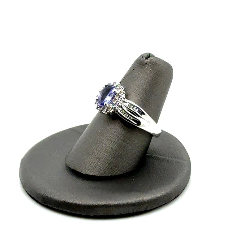 14k White Gold Tanzanite and Diamonds Ring