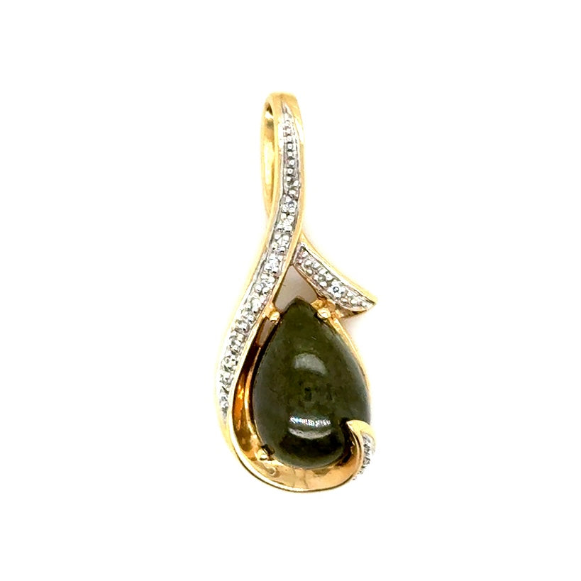 14k Yellow Gold Jadeite Jade and Diamond Pendant