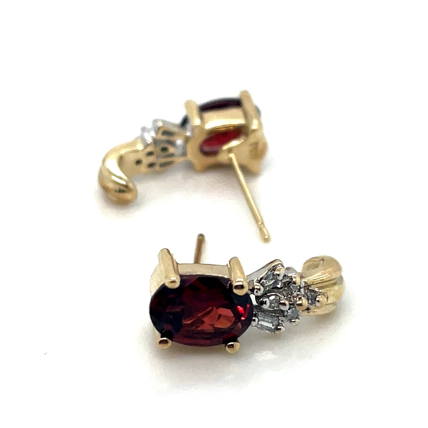 14k Yellow Gold Garnet Earrings