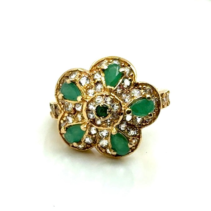 14k Yellow Gold Emerald and Diamonds Ring