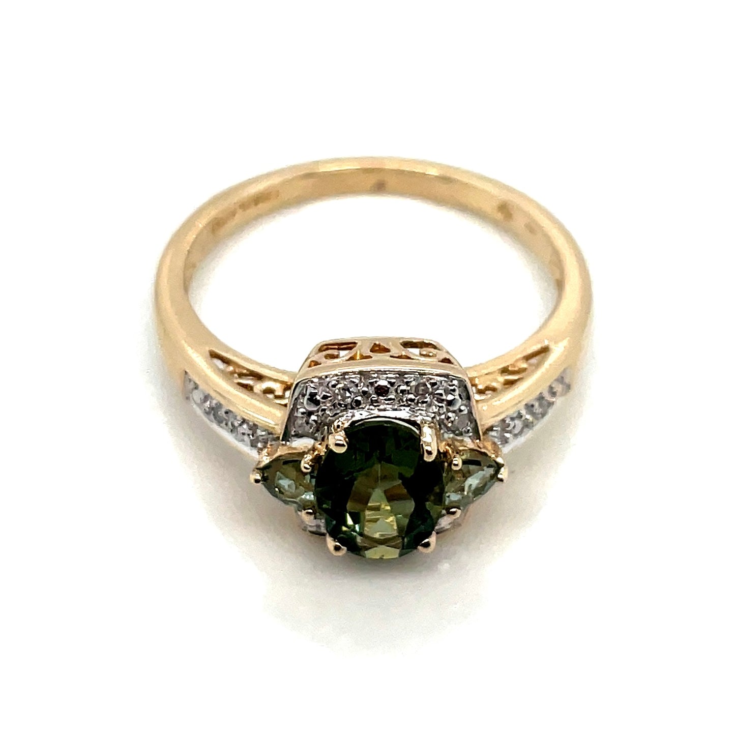 14k Yellow Gold Peridot and Diamond Ring