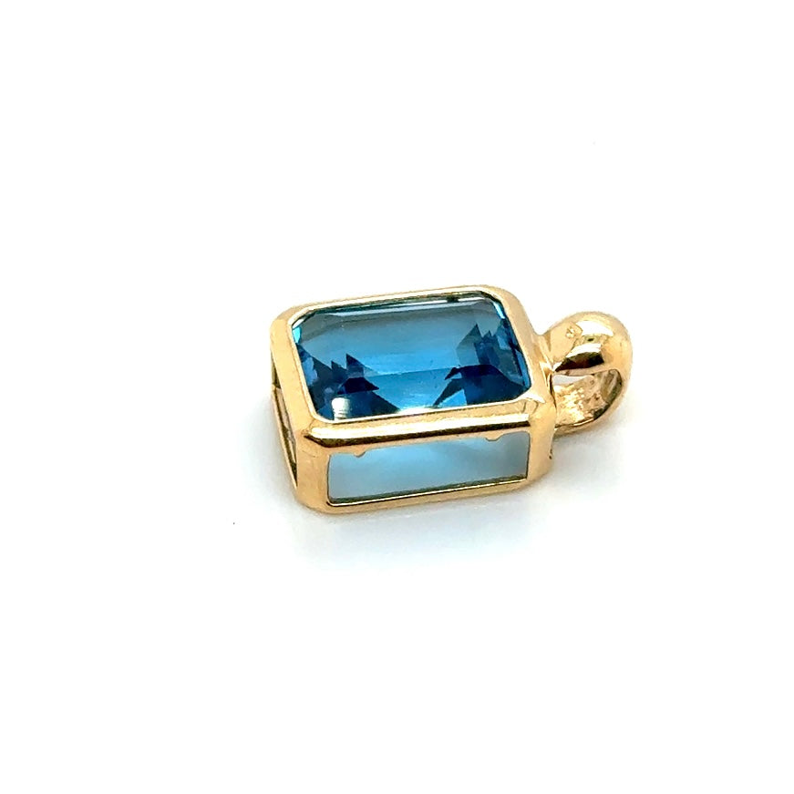 New 14k Yellow Gold Sky Blue Rectangle Topaz Pendant