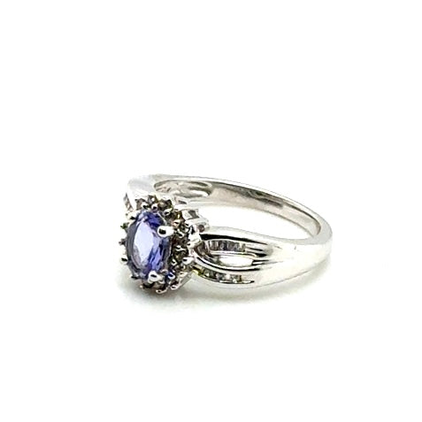14k White Gold Tanzanite and Diamonds Ring