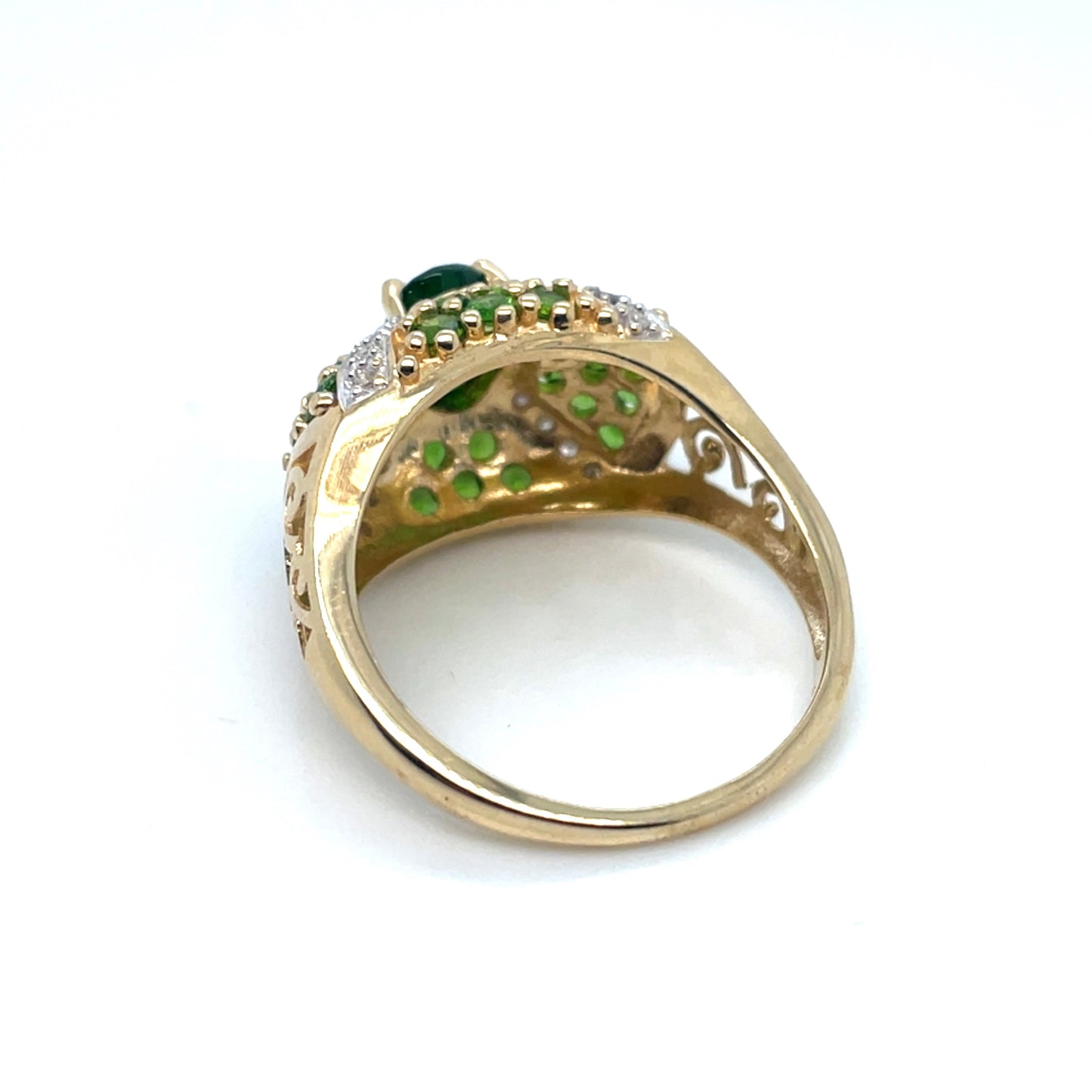 14k Yellow Gold Peridot and Diamonds Ring