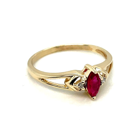 14k Yellow Gold Ruby Diamond Ring