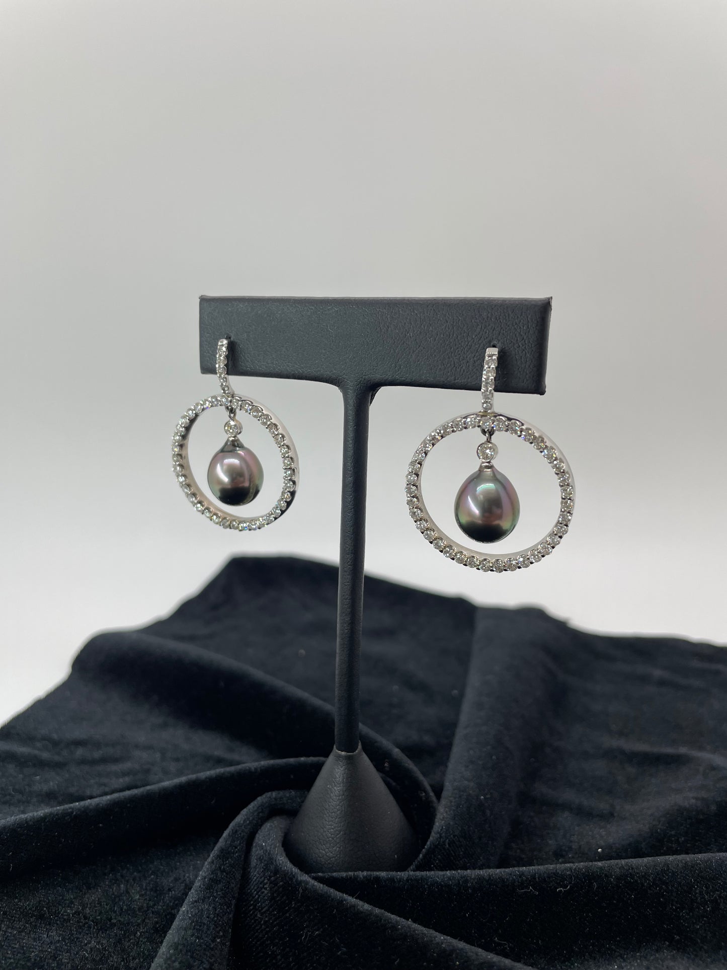 14k White Gold Lady’s Pearl 4.1 CT TW Diamonds Earrings