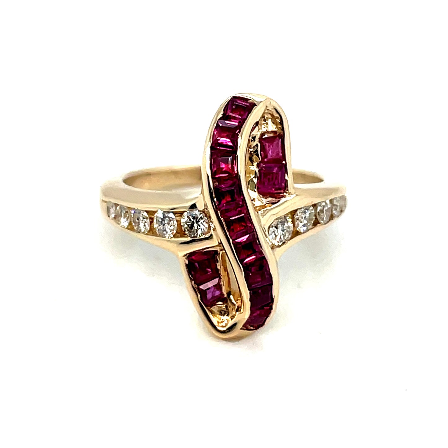 14k Yellow Gold Ruby Diamond Ring