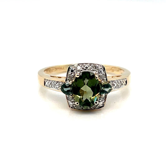 14k Yellow Gold Peridot Diamond Ring