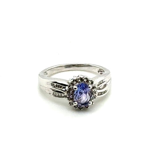 14k White Gold Tanzanite and Diamonds Ring